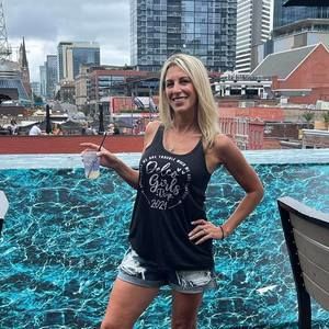 Meet your Posher, Deborah